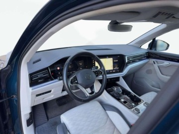 Volkswagen Touareg III SUV 3.0 V6 SCR TDI 286KM 2021 Volkswagen Touareg Elegance, Asystenci, Kamera 360, Pneumatyka, Softclose,, zdjęcie 8