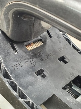 KLIKA DVEŘE PRAVÝ PŘEDNÍ LM7W PORSCHE CAYENNE II 7P5 KEYLESS