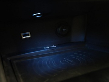 Peugeot 3008 II Crossover 1.2 PureTech 130KM 2019 Peugeot 3008 Allure Business automat navi kamera, zdjęcie 28