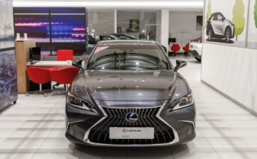 Lexus ES VII (XV70) Sedan Facelifting 300h 218KM 2023 Lexus ES 300h Business Edition 2.5 Hybryda 218KM