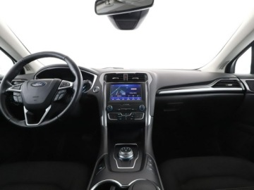 Ford Mondeo V Kombi Facelifting 2.0 EcoBlue 150KM 2020 Ford Mondeo automat navi klima auto grzane fotele, zdjęcie 14