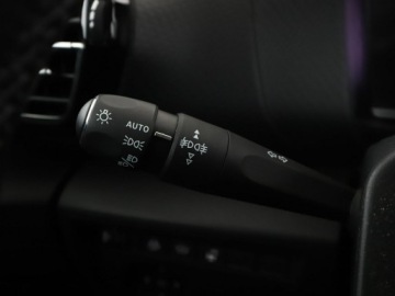Citroen C4 III SUV 1.2 PureTech 130KM 2021 Citroen C4 Shine automat skóra navi kamera HUD, zdjęcie 36