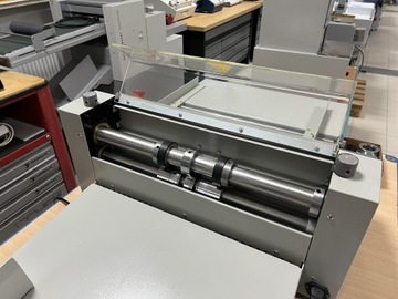 Автоматическая биговальная машина Перфоратор Favorit CPC 480A