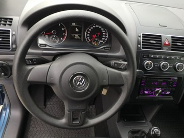 Volkswagen Touran II 1.2 105KM 2013 Volkswagen Touran 1.2TFSI 105KM Klimatronic Isofix, zdjęcie 13