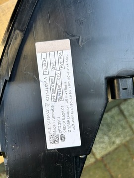 KOMPLET SVĚTLO ZADNÍ CLONA (KRYT) LEVÝ PRAVÁ PORSCHE TAYCAN 9J1