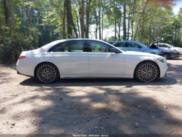 Mercedes Klasa S W223/V223 2024 Mercedes-Benz Klasa S 580 4Matic 2024 4.0l 4.0 Benzyna 496KM, zdjęcie 6