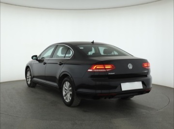 Volkswagen Passat B8 Limousine 1.8 TSI BlueMotion Technology 180KM 2017 VW Passat 1.8 TSI, Salon Polska, 1. Właściciel, zdjęcie 3