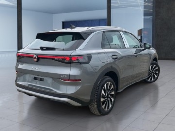 Volkswagen T-Roc II 1.5 eTSI 116KM 2026 Volkswagen T-Roc Style 1.5 eTSI 116 KM DSG-7, zdjęcie 9