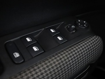 Citroen C3 Aircross  I Crossover 1.2 PureTech 110KM 2018 Citroen C3 Aircross 1.2 PureTech Shine Nawigacja, zdjęcie 34