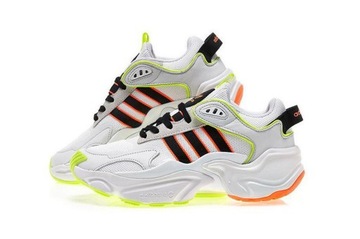 ADIDAS ORIGINALS MAGMUR RUNNER OFF WHITE/BLACK 40+