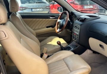 Alfa Romeo 147 Hatchback 1.9 JTD 115KM 2006 Alfa Romeo 147 2006 r. 1.9 Diesel 116KM, zdjęcie 12