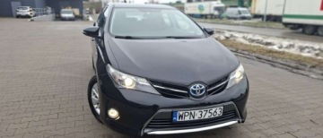 Toyota Auris II 2014 Toyota Auris Toyota Auris 1.8 Hybryda 99KM