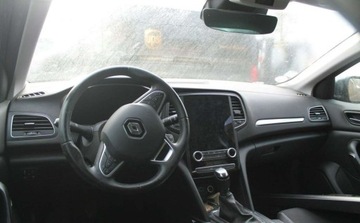 Renault Megane IV Grandtour Facelifting 1.3 TCe 140KM 2021 Renault Megane 1.3 Benzyna 140KM, zdjęcie 6