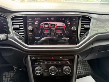 Volkswagen T-Roc I SUV 1.5 TSI ACT 150KM 2021 Volkswagen T-Roc 1.5TSI 150KM Premium DSG Kamera NiskiPrzebieg ACC ASO Sal, zdjęcie 29