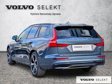Volvo V60 II  Kombi Facelifting 2.0 B4 B 197KM 2025 Volvo V60 V60 B4B Ultra Dark 197KM, BLIS, ACC, Pan, zdjęcie 7