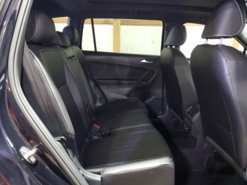 Volkswagen Tiguan II 2022 Volkswagen Tiguan 2022 VOLKSWAGEN TIGUAN SE R-LINE BLACK 2.0 Benzyna 187KM, zdjęcie 11