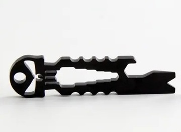 Брелок для выживания Skull Avenger Black Essentials