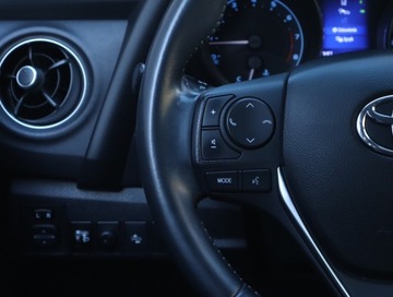 Toyota Auris II Hatchback 5d Facelifting 1.6 Valvematic 132KM 2018 Toyota Auris 1.6 Valvematic, Salon Polska, zdjęcie 17
