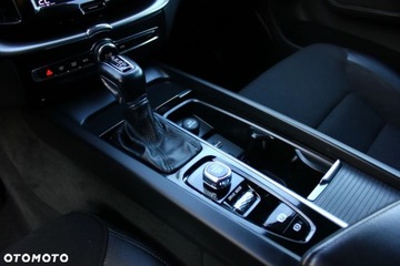 Volvo XC60 II Crossover D4 190KM 2020 Volvo XC 60 Volvo XC 60 D4 Momentum Pro 2.0 Diesel 190KM, zdjęcie 25