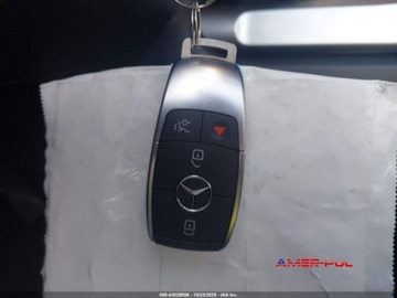 Mercedes GLB 2022 Mercedes-Benz GLB 2022 r., 2,0L 250 4MATIC 2.0 Benzyna 221KM, zdjęcie 11