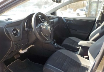Toyota Auris II 2018 Toyota Auris Okazja 1.8 Hybryda 98KM, zdjęcie 19