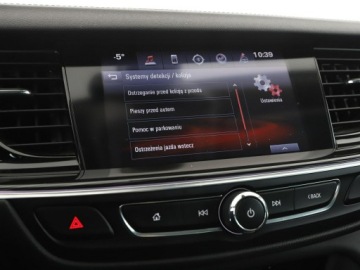 Opel Insignia I Sports Tourer Facelifting 2.0 CDTI Ecotec 170KM 2017 Opel Insignia 2.0D 4x4 Country Tourer Navi, zdjęcie 26