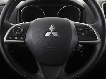 Mitsubishi ASX I SUV Facelifting 1.6 117KM 2015 Mitsubishi ASX Klimatyzacja Podgrzewane fotele, zdjęcie 20