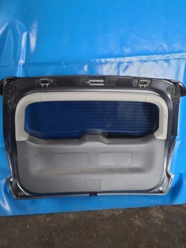 Toyota Prius Plus + 11-14 — Крышка багажника в сборе 67005-47330