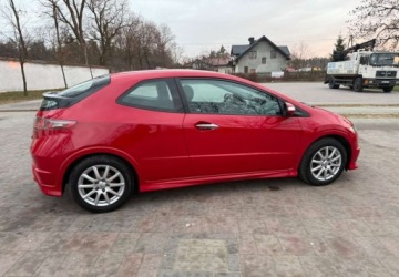 Honda Civic VIII Hatchback 3d 1.4 i-VTEC 100KM 2010 Honda Civic Honda Civic 1.4 i-VTEC Type S 1.3 Benzyna 100KM, zdjęcie 20