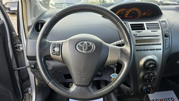 Toyota Yaris II Hatchback 5d 1.33 Dual VVT-i 101KM 2010 Toyota Yaris klima, zdjęcie 12