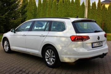 Volkswagen Passat B8 Variant Facelifting 2.0 TDI SCR 150KM 2020 Volkswagen Passat 2.0 TDI 150KM Bezwypadkowy 100 Serwisowany I Wlasciciel, zdjęcie 18