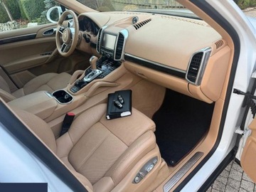 Porsche Cayenne II SUV Facelifting 3.6 300KM 2017 Porsche Cayenne Tiptronic S 3.6 Benzyna 300KM 4x4 2017r, zdjęcie 29
