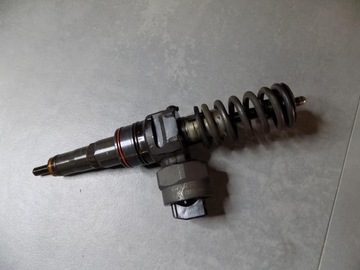 VW POMPOWTRYSKIWACZ 038130073F 1.9 TDI