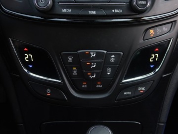 Opel Insignia I Hatchback Facelifting 2.0 CDTI Ecotec 170KM 2017 Opel Insignia 2.0 CDTI, 167 KM, Automat, Skóra, zdjęcie 12