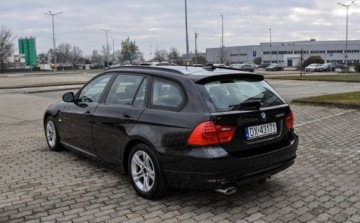 BMW Seria 3 E90-91-92-93 Touring E91 2.0 320d 184KM 2011 BMW Seria 3 2011 r. Lift 320d (185KM) Automat Skory 2.0 Diesel 184KM, zdjęcie 2