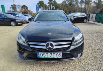 Mercedes Klasa C W205 Kombi Facelifting 2.0 220d 194KM 2018 Mercedes-Benz Klasa C Mercedes-Benz Klasa C 220 d 9G-TRONIC Avantgarde 2.0, zdjęcie 2