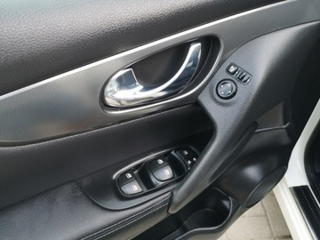 Nissan Qashqai II Crossover Facelifting 1.3DIG-T 140KM 2019 Nissan Qashqai 1.332 140KM Led Tempomat Nawi, zdjęcie 10