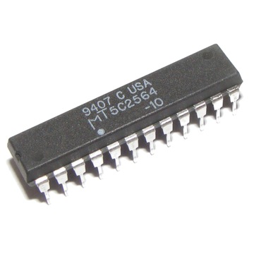 Pamięć SRAM MT5C2564-15 64KX4, 15ns, CMOS, DIP24