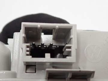LAMPA INTERIÉR KABINY ORIGINÁLNÍ 2GA947290 VW POLO 2G VI 21R