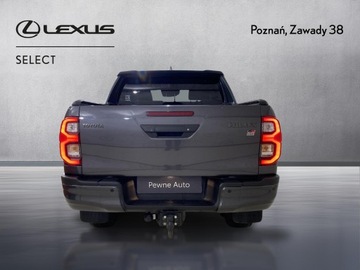 Toyota Hilux VIII Podwójna kabina Facelifting 2.8 D-4D 204KM 2023 Toyota Hilux 2.8 D-4D Double Cab GR Sport 4x4 Toyo, zdjęcie 6