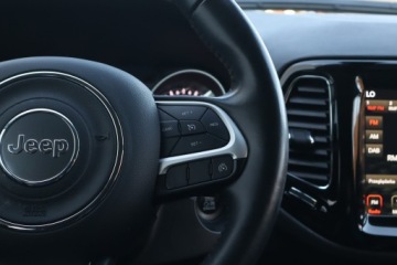 Jeep Compass II SUV 1.4 MultiAir 140KM 2019 Jeep Compass 1.4 MultiAir, Salon Polska, zdjęcie 17