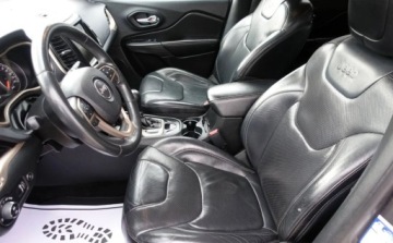 Jeep Cherokee V Terenowy 2.0 MJD 170KM 2014 Jeep Cherokee 2.0Mjet 170KM 4x4 4WD LIMITED Full opcja Zero korozji Niski, zdjęcie 9