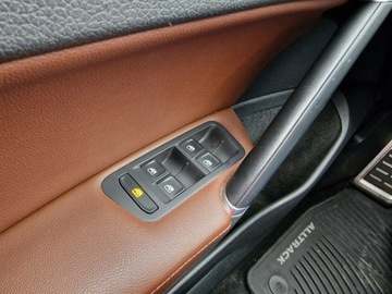 Volkswagen Golf VII Variant Alltrack Facelifting 1.8 TSI BMT 180KM 2017 Volkswagen Golf 1.8 TSI 180 KM, ALLTRACK,, zdjęcie 10