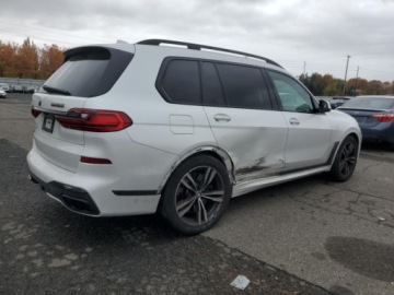 BMW X7 2021 BMW X7 M50i, 2021r., 4x4, 4.4L 4.4 Benzyna 523KM, zdjęcie 2