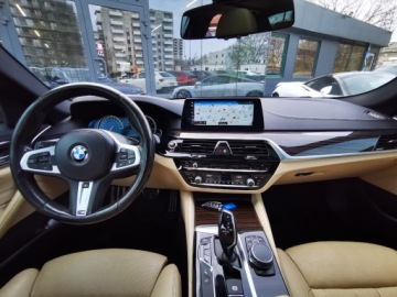 BMW Seria 5 G30-G31 2017 BMW 5 G30 530i xdrive * Mpakiet * Dokumentacja *Bogate wyposażenie, zdjęcie 17