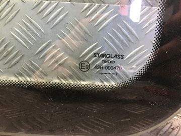 MASTER II SKLO (OKNO) PRAVÝ BOK