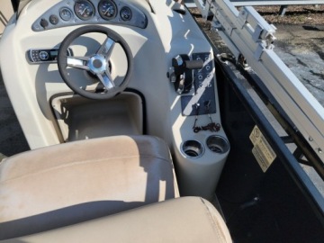 Bentley 2018 Bentley Inny 200 2018 Diesel 115KM, zdjęcie 11