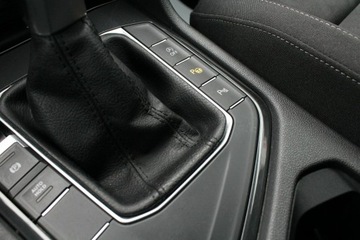 Volkswagen Tiguan II SUV Facelifting 2.0 TDI 150KM 2022 Volkswagen Tiguan 2.0 TDI DSG Night Shade Salon, zdjęcie 27