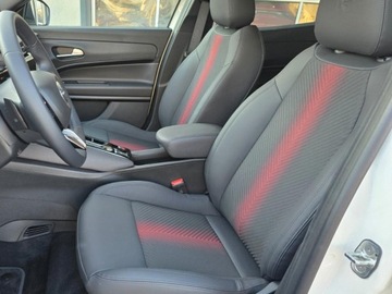 Alfa Romeo Junior 2025 ALFA ROMEO Junior Ibrida Speciale Suv 1.2 (145KM) 2025, zdjęcie 6