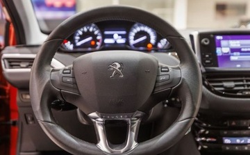 Peugeot 2008 I SUV Facelifting 1.2 PureTech 110KM 2016 Peugeot 2008 1.2 Pure Tech Active SS 1.2 Benzyna 110KM, zdjęcie 35
